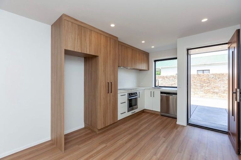 Photo of property in 28a Sussex Street, Levin, 5510