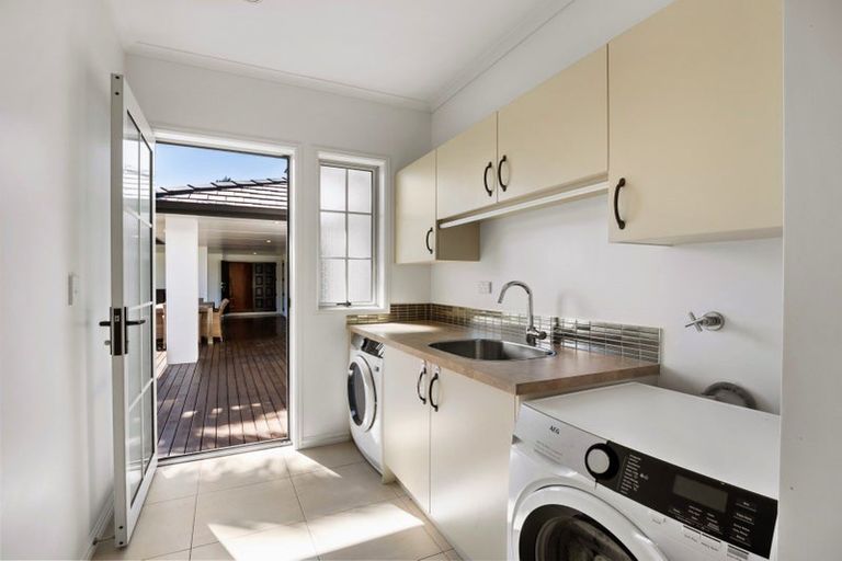 Photo of property in 22 Royal Ascot Drive, Papamoa Beach, Te Puke, 3187