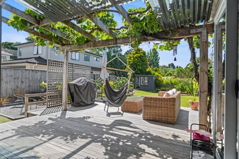 Photo of property in 39 Tiromoana Road, Raumati South, Paraparaumu, 5032