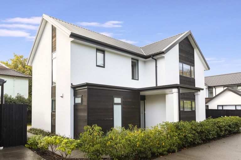 Photo of property in 2/27 Bristol Street, St Albans, Christchurch, 8014