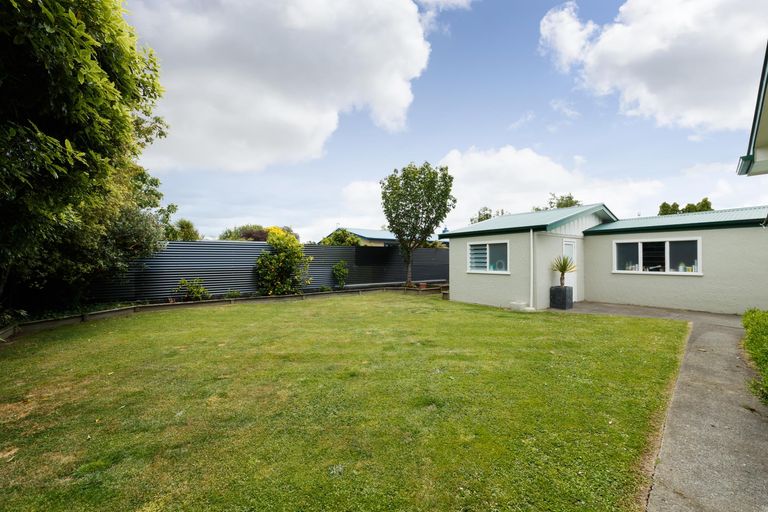 Photo of property in 68 Pitama Road, Awapuni, Palmerston North, 4412