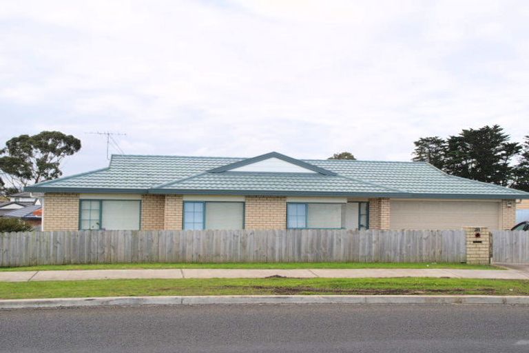 Photo of property in 28 Bicknell Road, Favona, Auckland, 2024