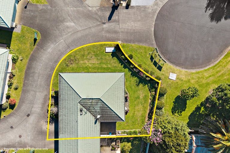 Photo of property in 4/8 Village Place, Tuakau, 2121