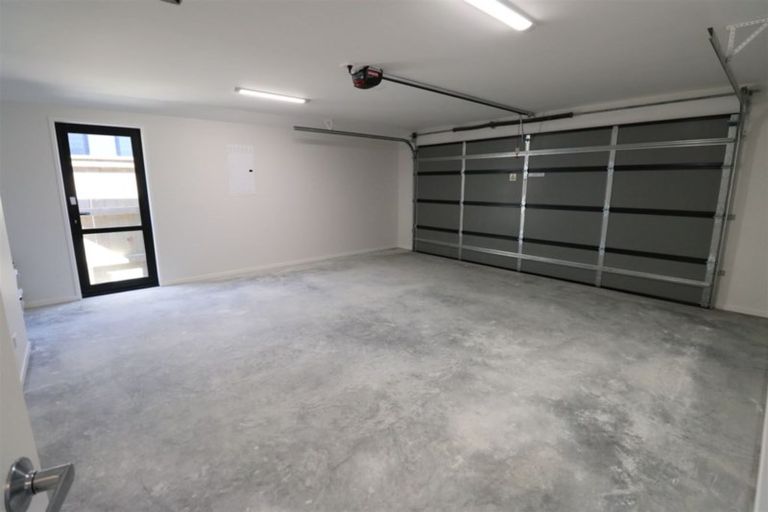 Photo of property in 6 Ward Street, Jacks Point, Queenstown, 9371