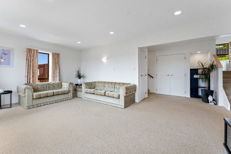 Photo of property in 81 Kennedy Avenue, Forrest Hill, Auckland, 0620