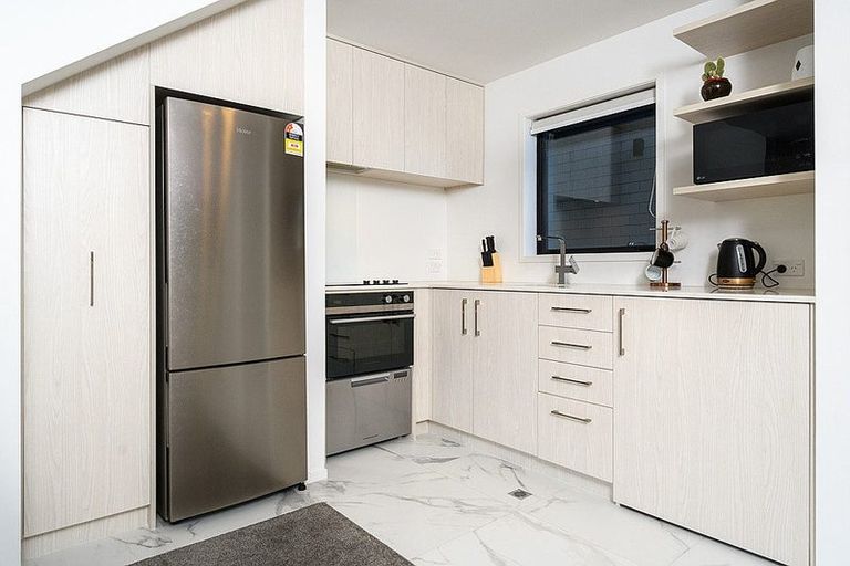 Photo of property in 11/59 Neil Avenue, Te Atatu Peninsula, Auckland, 0610