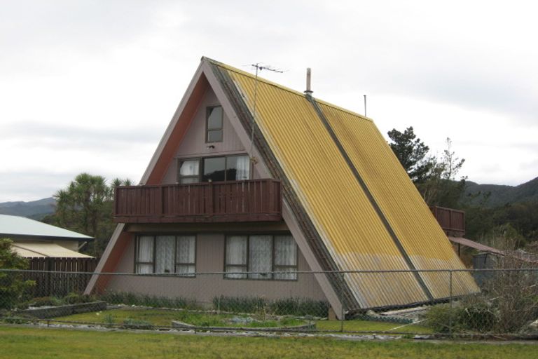 Photo of property in 34 Ballance Street, Runanga, 7803