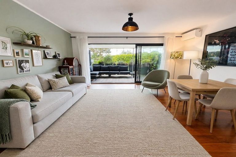 Photo of property in 3/17 Church Street, Devonport, Auckland, 0624