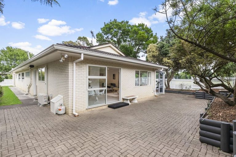 Photo of property in 2 Ashdown Place, Pahurehure, Papakura, 2113