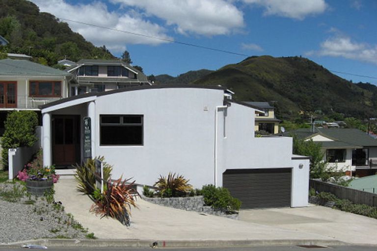 Photo of property in Palm Haven, 15a Otago Street, Picton, 7220
