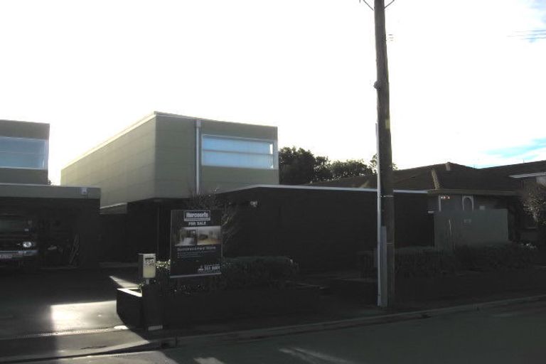 Photo of property in 57 Clare Road, St Albans, Christchurch, 8014