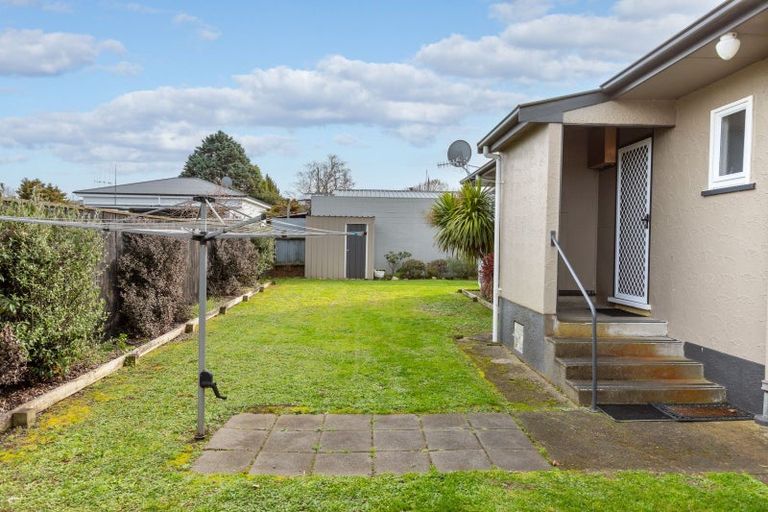 Photo of property in 3 Nelson Street, Dannevirke, 4930