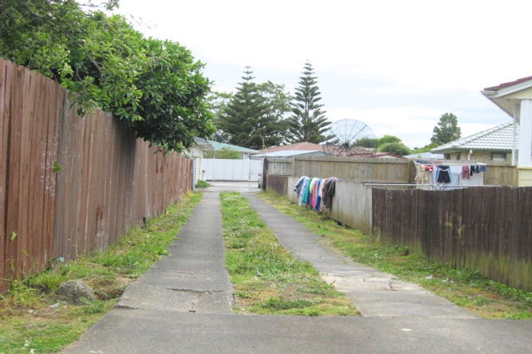 Photo of property in 41 Convair Crescent, Mangere, Auckland, 2022