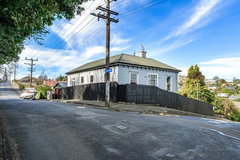 Photo of property in 1 Wickliffe Terrace, Port Chalmers, 9023