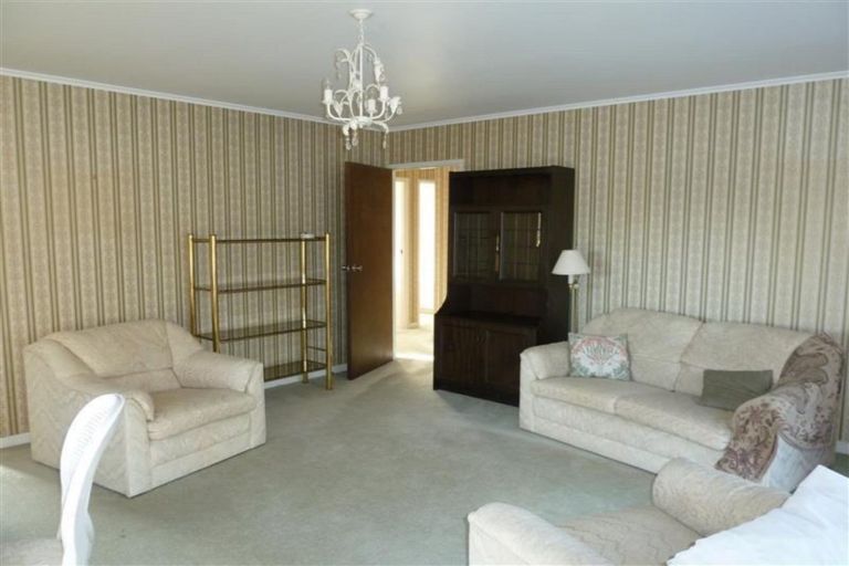 Photo of property in 1/34 Windoma Circle, Manukau, Auckland, 2025