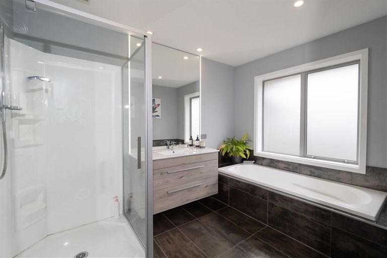 Photo of property in 19 Graham Street, Tinwald, Ashburton, 7700