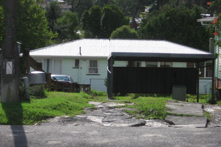 Photo of property in 61 Barrys Road, Glendene, Auckland, 0602