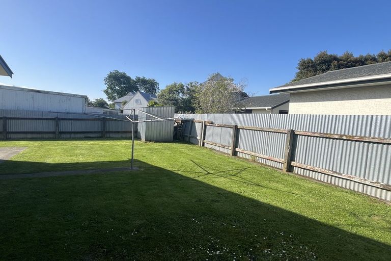 Photo of property in 35 Mcgiffert Street, Palmerston North, 4410