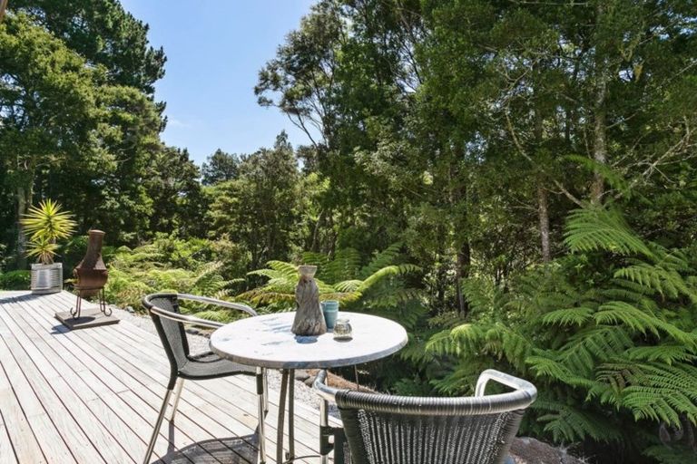 Photo of property in 240 Pine Valley Road, Dairy Flat, Silverdale, 0992