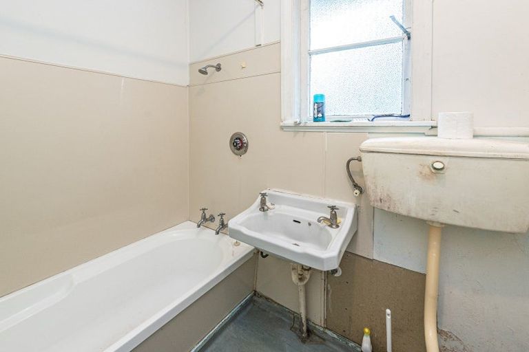 Photo of property in 39 Smith Street, Waverley, 4510