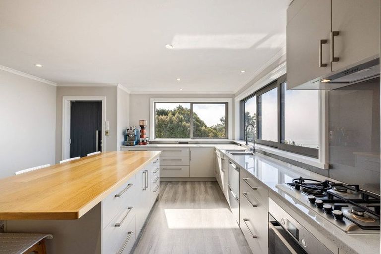 Photo of property in 170 Mount Pleasant Road, Mount Pleasant, Christchurch, 8081