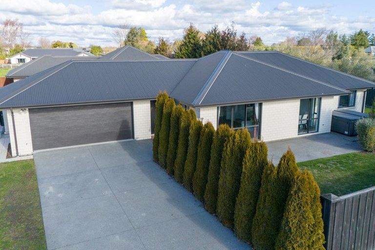 Photo of property in 61 River Road, Rangiora, 7400