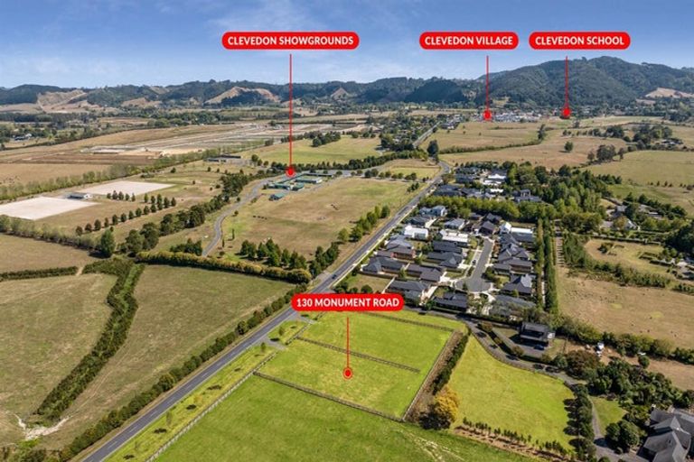 Photo of property in 128 Monument Road, Clevedon, 2582