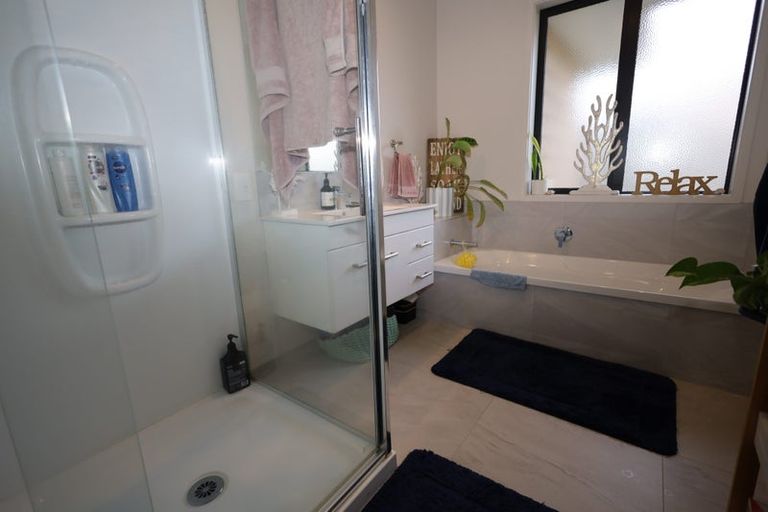 Photo of property in 17 Harding Drive, Papamoa Beach, Papamoa, 3118