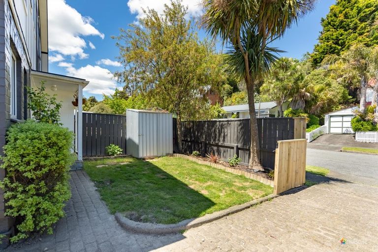 Photo of property in 2/21 Amber Grove, Birchville, Upper Hutt, 5018