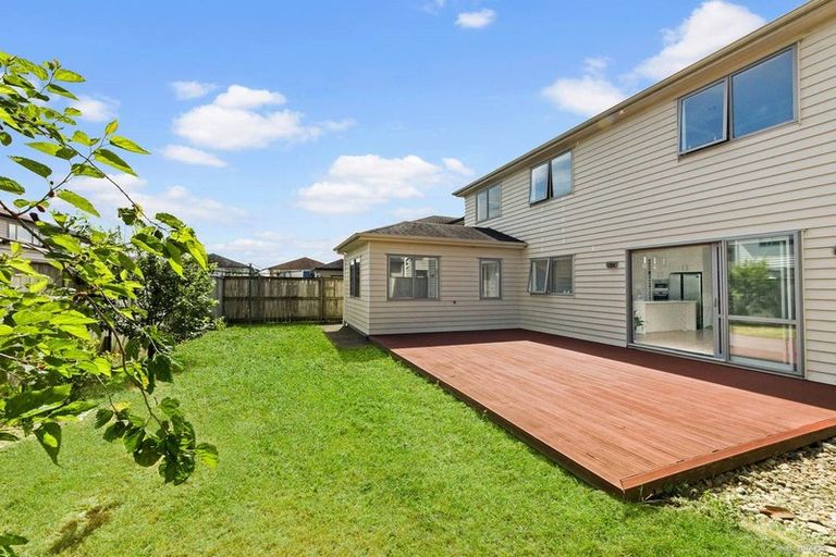 Photo of property in 20 Carrickdawson Drive, Flat Bush, Auckland, 2019