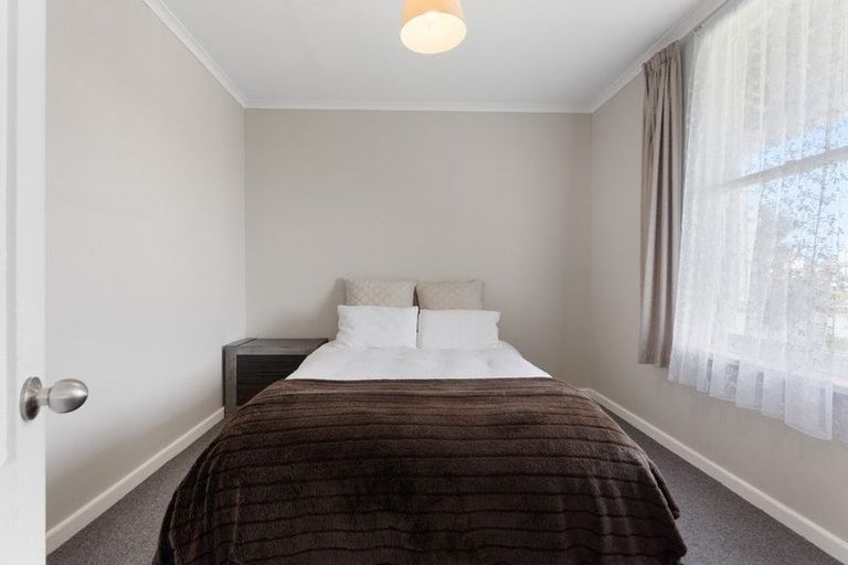 Photo of property in 16 Carlton Avenue, Gonville, Whanganui, 4501