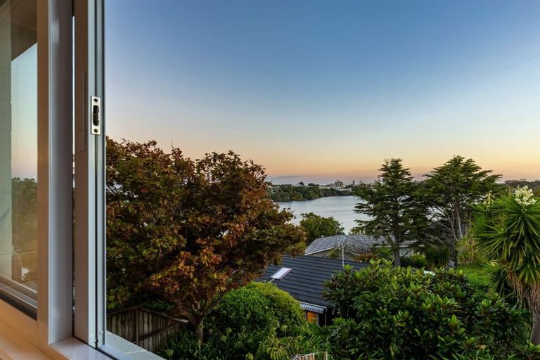 Photo of property in 4/72 Kitchener Road, Milford, Auckland, 0620