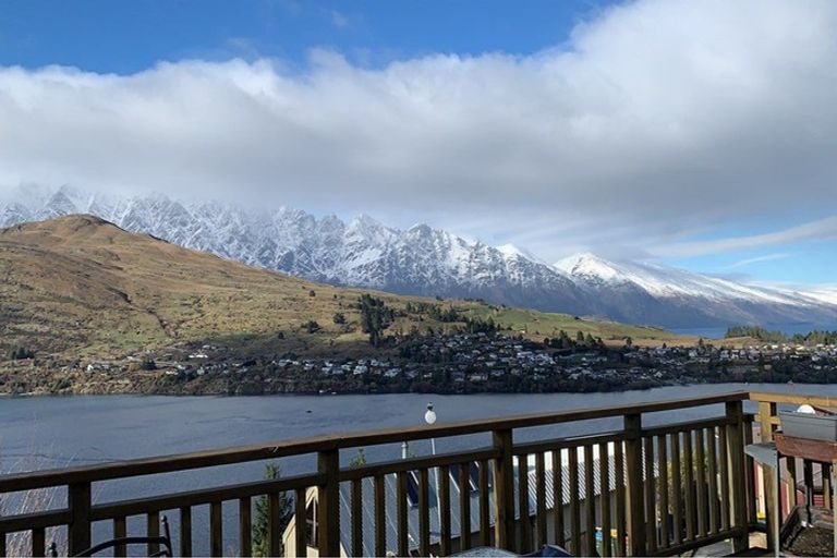 Photo of property in 15z Sunrise Lane, Queenstown, 9300