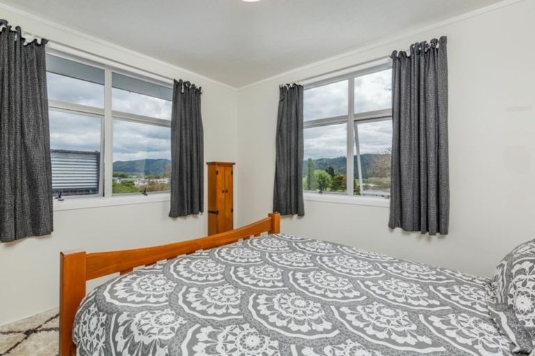 Photo of property in 69 North Road, Kawakawa, 0210