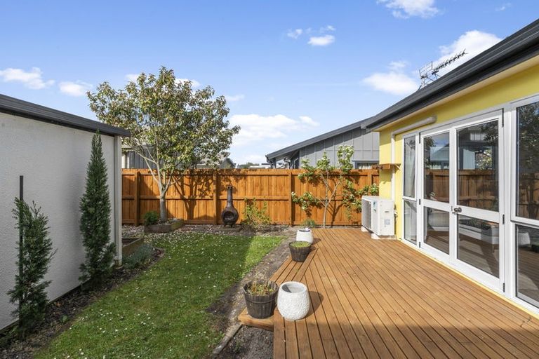 Photo of property in 1/142 Petrie Street, Richmond, Christchurch, 8013