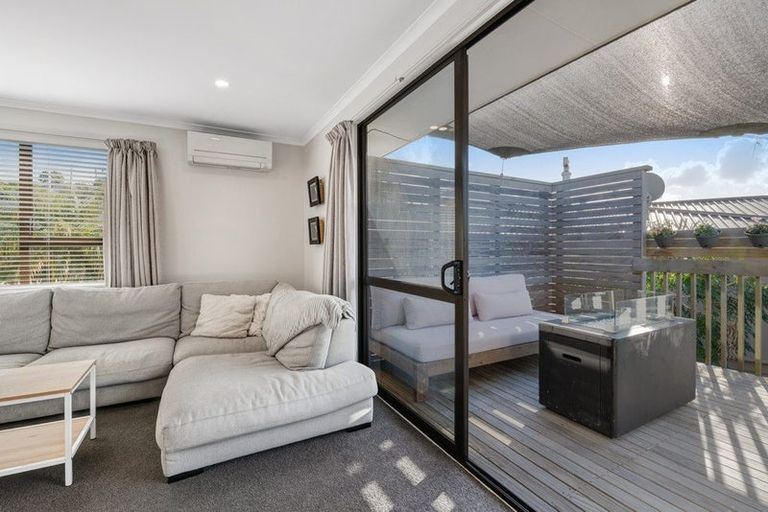 Photo of property in 3a Rishworth Avenue, Stanmore Bay, Whangaparaoa, 0932