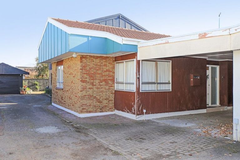 Photo of property in 2/6 Lindsay Street, Havelock North, 4130