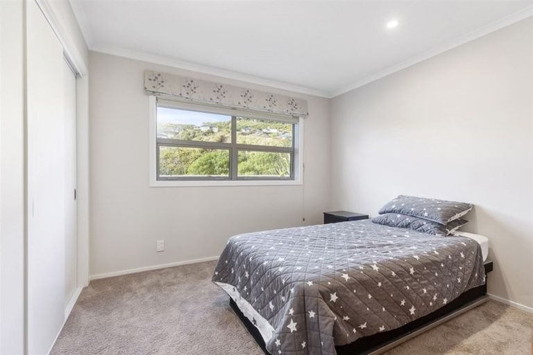Photo of property in 14a Banks Boulevard, Whitby, Porirua, 5024