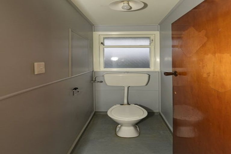 Photo of property in 15 Willow Street, Hampstead, Ashburton, 7700