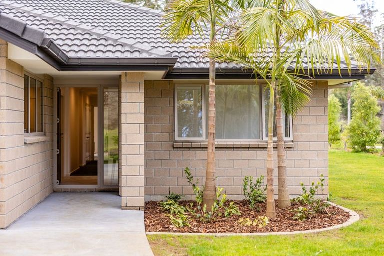 Photo of property in 11a Okura Drive, Kerikeri, 0230