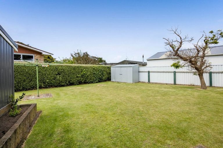 Photo of property in 5 Climie Crescent, Hawera, 4610