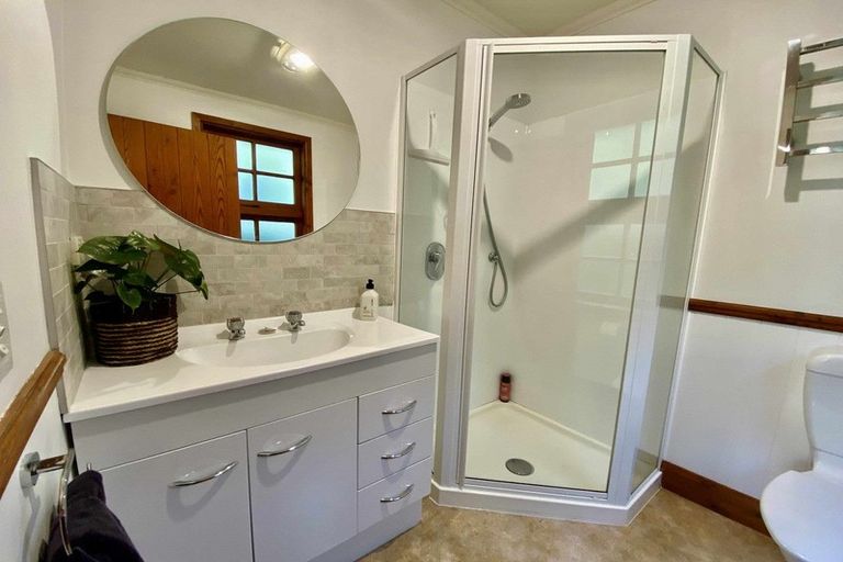 Photo of property in 11b Kings Drive, Wanaka, 9305