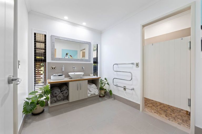 Photo of property in 29 Glen Mohr, Acacia Bay, Taupo, 3385