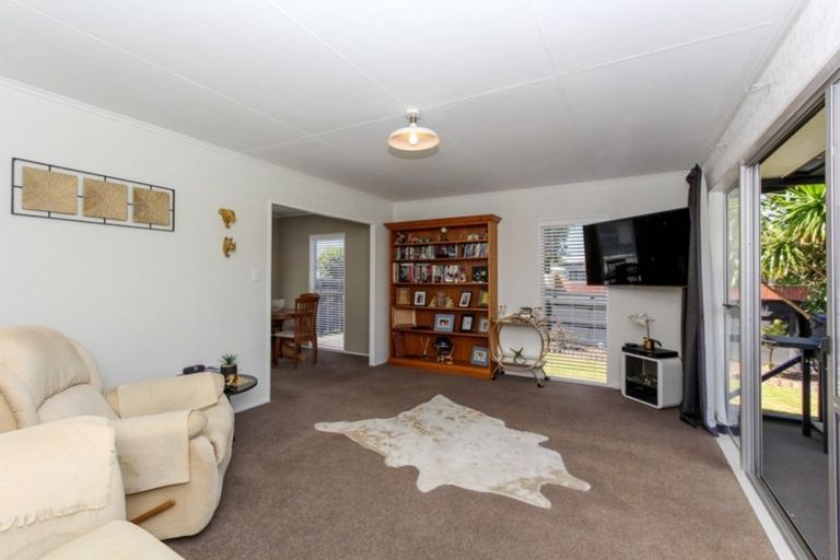 Photo of property in 1 Penrod Drive, Bell Block, New Plymouth, 4312