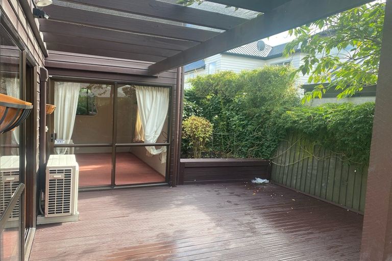 Photo of property in 4/46 Brockworth Place, Riccarton, Christchurch, 8011