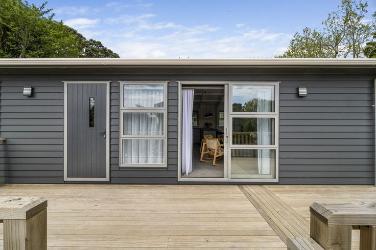 Photo of property in 96 Eliot Street, New Plymouth, 4310