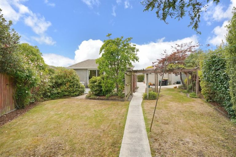 Photo of property in 10 Cheam Street, Dallington, Christchurch, 8061