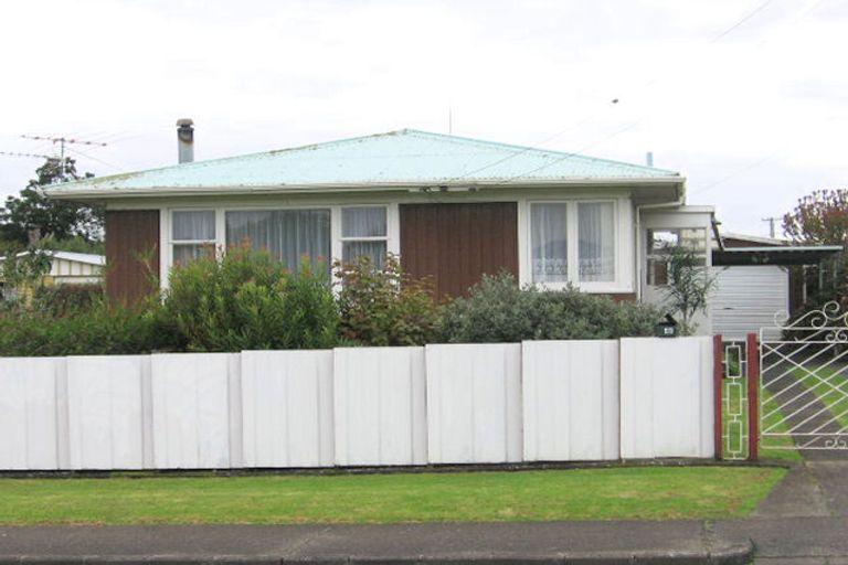Photo of property in 46 Rogers Road, Manurewa, Auckland, 2102