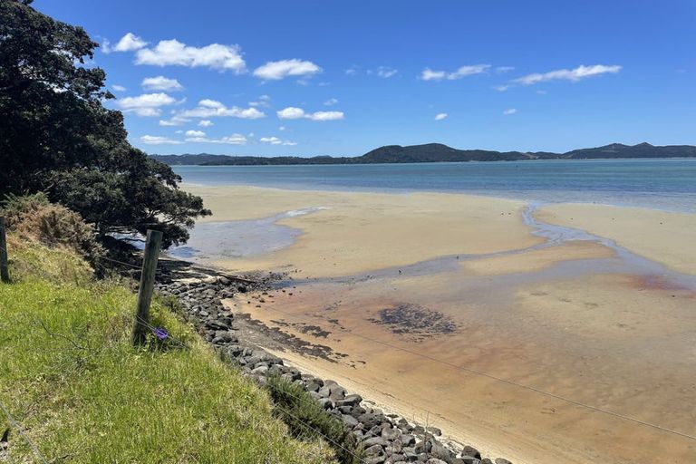 Photo of property in 36 Plover Street, One Tree Point, 0118