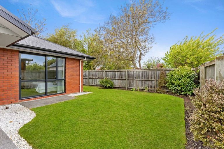 Photo of property in 16a Surrey Street, Linwood, Christchurch, 8062